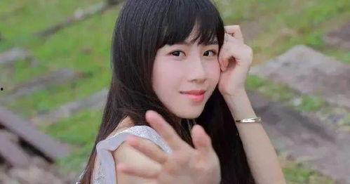 娱乐吃瓜酱女性共鸣,揭秘娱乐圈那些让人心动的吃瓜瞬间